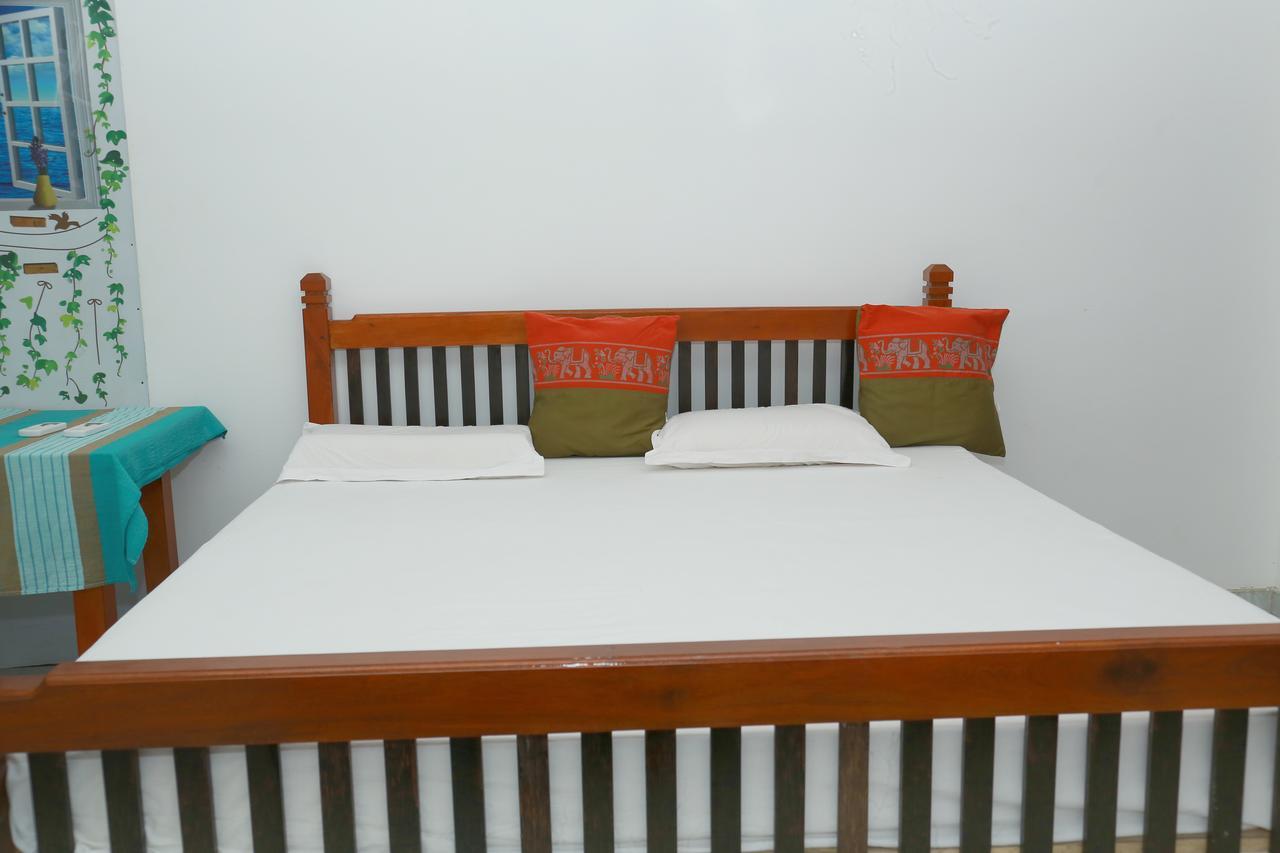 Bed and Breakfast Omee Guest Mirissa Exterior foto