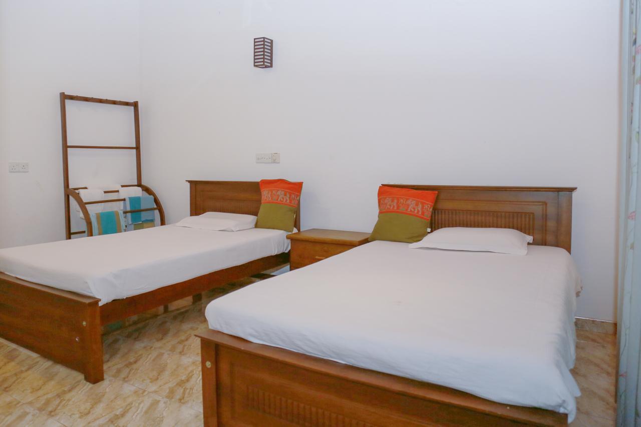 Bed and Breakfast Omee Guest Mirissa Exterior foto